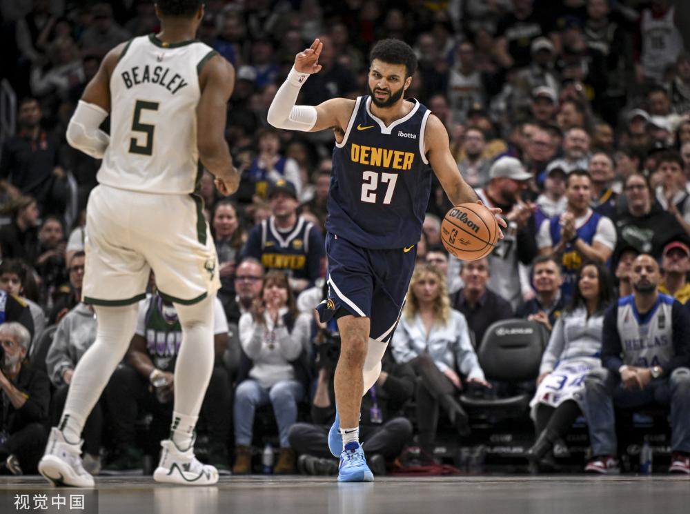 无数球迷和 无数球迷和