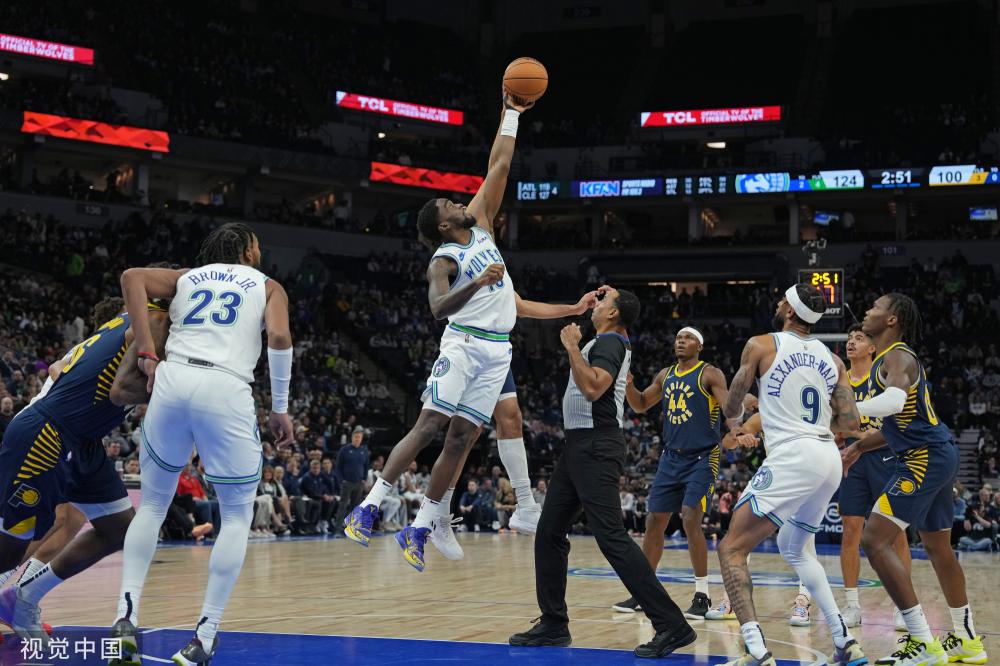 在绿茵场上 在绿茵场上